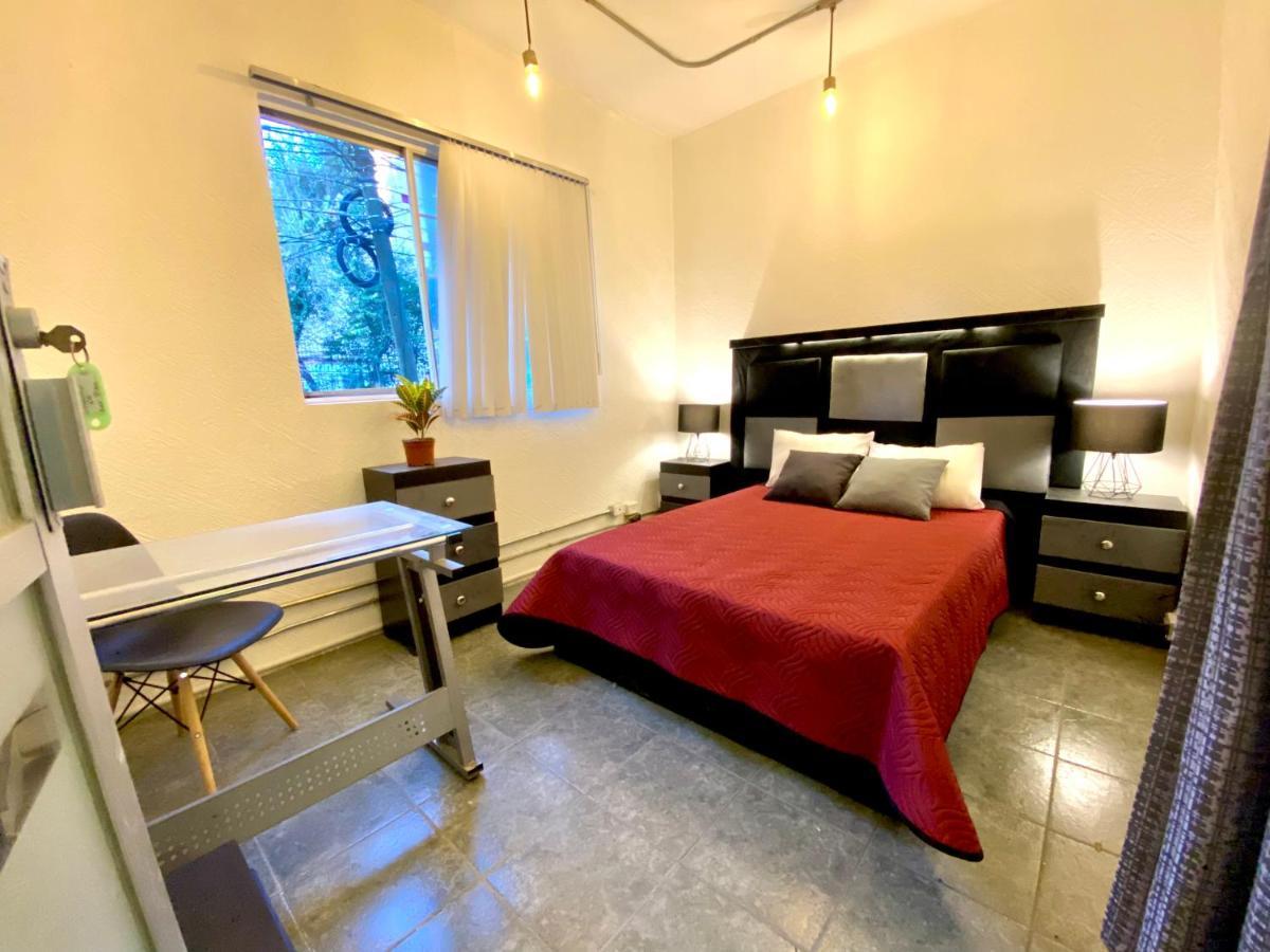 Roomies Hostel Reforma-El Angel Mexico By Eksteriør billede