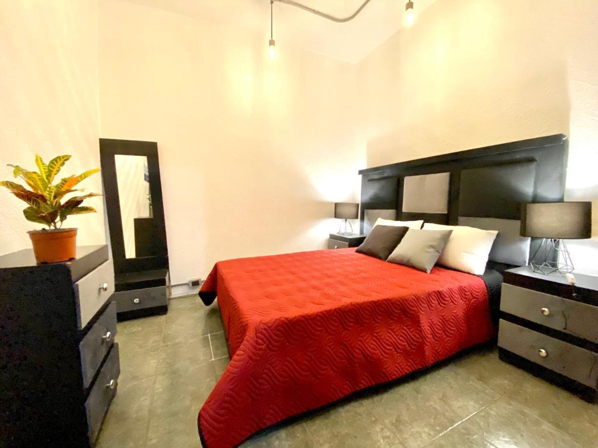 Roomies Hostel Reforma-El Angel Mexico By Eksteriør billede